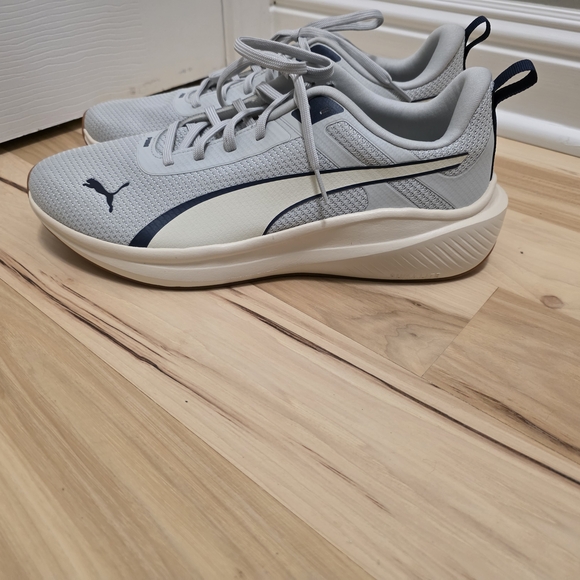 Puma Men's Gray Athletic Shoes - Picture 4 of 9